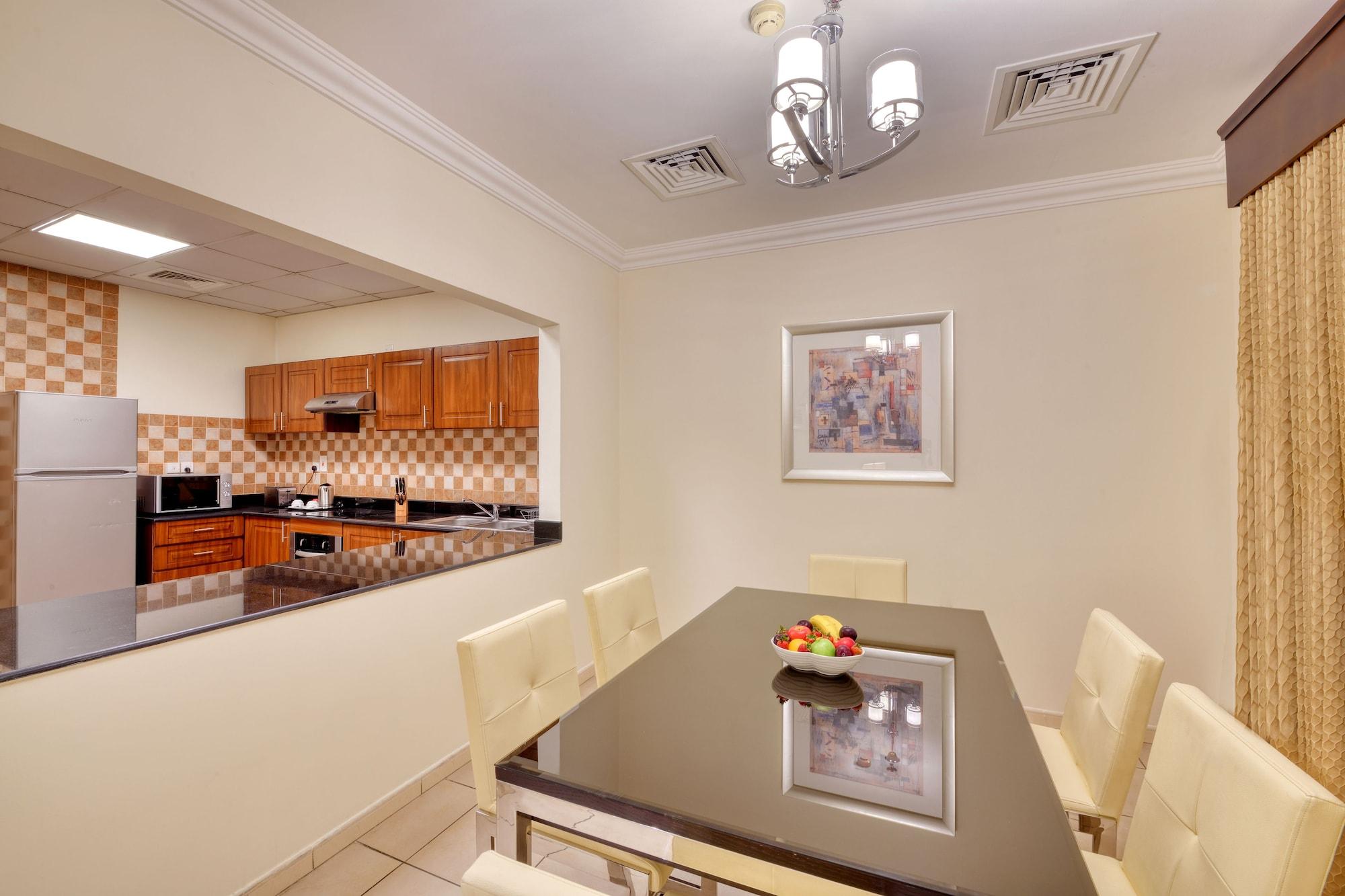 Pearl Marina Aparthotel